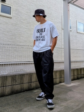 「白Tシャツ」｜seishiro(相互フォロー)さん（メンズ・166cm・30代）の秋コーディネート