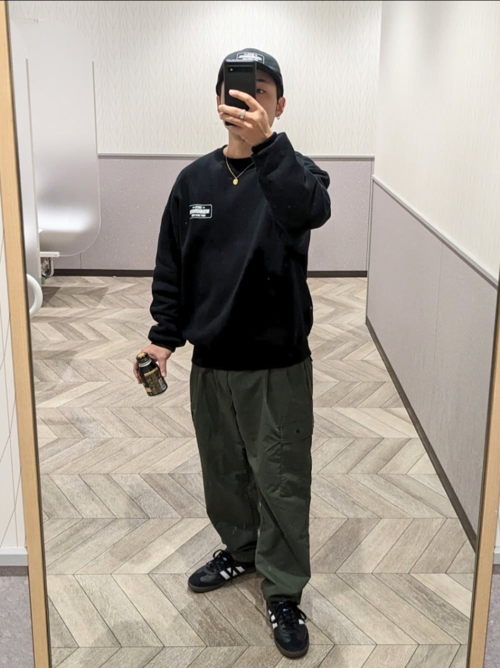 WTAPSのカーゴパンツ（グリーン系）を使った人気ファッション