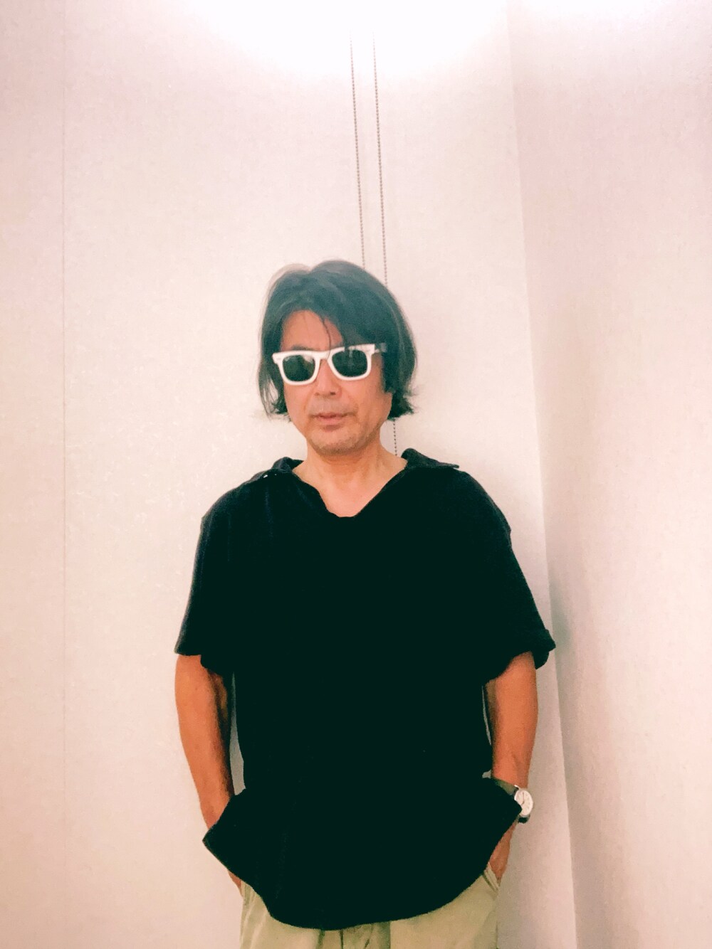 「プチプラ、夏コーデ、サングラス、UNIQLO、TIMEX、UNIQLO ENGNEEREDGARMENTS、カーゴパンツ、古着MIX、リラックススタイル、きれいめカジュアル、オトナカジュアル、大人コーデ」｜「UNIQLOのアイテム（ポロシャツ、ブラック系）」を使った、まゆChan  さん（メンズ・169cm）の夏コーディネートの1枚目の写真