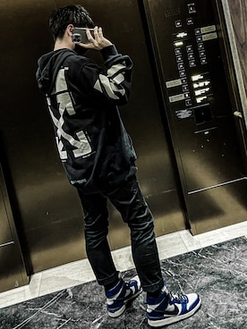 「OFF-WHITE」｜「アイテム（パーカー）」を使った、Naruseさん（メンズ・165cm）の春コーディネート