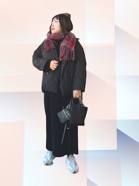 「YAHKI（ヤーキ）のアイテム（バッグ）」を使った、nanさん（レディース・164cm）の冬コーディネート