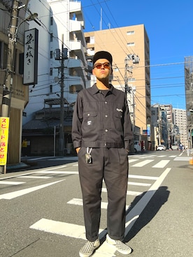 「アイテム（スリッポン）」を使った、土佐兄弟　兄　たくやさん（メンズ・182cm）の冬コーディネート