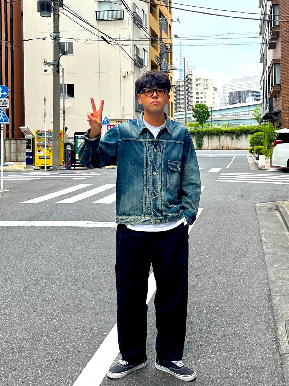 NEIGHBORHOODのデニムジャケットを使った人気ファッション