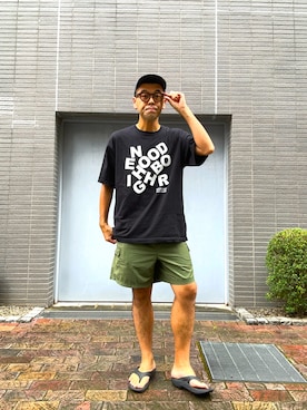 「NEIGHBORHOOD（ネイバーフッド）のアイテム（Tシャツ/カットソー）」を使った、土佐兄弟　兄　たくやさん（メンズ・182cm・30代）の夏コーディネート