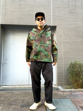 「カモフラ」｜土佐兄弟　兄　たくやさん（メンズ・182cm）の冬コーディネート