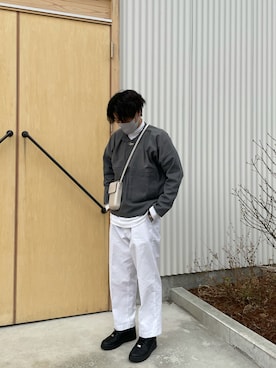「アイテム（ポーチ、ホワイト系）」を使った、ryomaさん（メンズ・176cm）の秋コーディネート