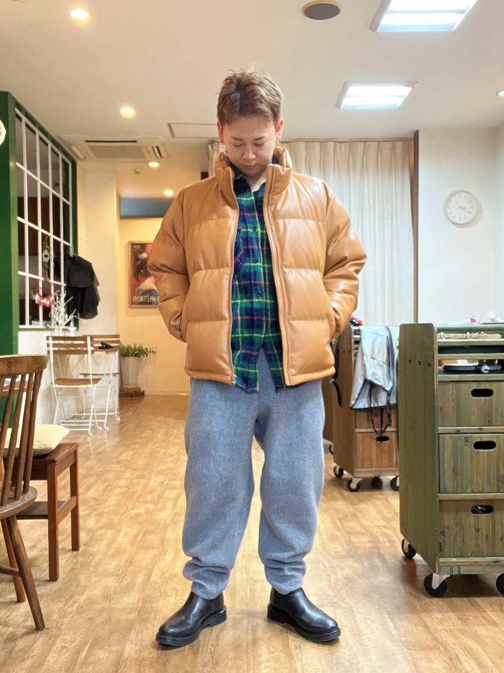 「アメカジ、アメカジコーデ、プチプラ、プチプラコーデ、レザージャケット、フランネルシャツ、バルーンパンツ、レザーブーツ、サイドゴアブーツ」｜「GUのアイテム（ジャケット/アウター、その他）」を使った、HAYAさん（メンズ・160cm）の冬コーディネートの1枚目の写真
