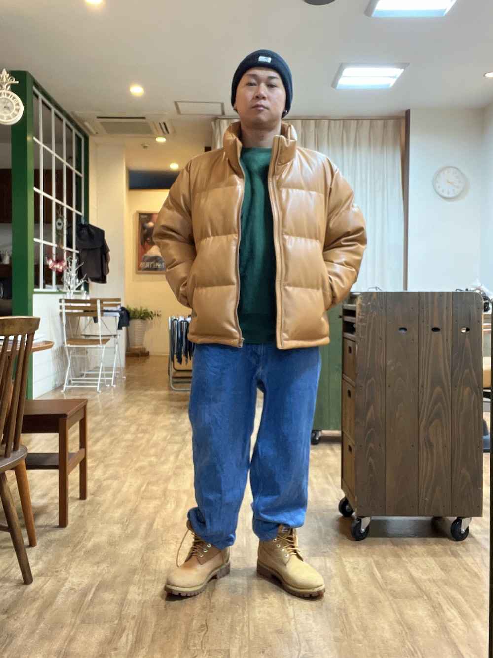 「アメカジ、アメカジコーデ、アメカジスタイル、ニット帽、レザージャケット、デニムパンツ、ワイドデニム、ティンバーランド、冬コーデ」｜「GUのアイテム（ジャケット/アウター、その他）」を使った、HAYAさん（メンズ・160cm）の冬コーディネートの1枚目の写真