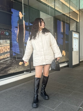 「nice claup」｜「アイテム（ダウンジャケット/コート）」を使った、miho【骨格ストレート/イエベ春】さん（レディース・161cm）の冬コーディネート