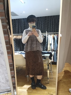 「仕事コーデ」｜「アイテム（ハンチング/ベレー帽）」を使った、リンさん（レディース・165cm）の春コーディネート