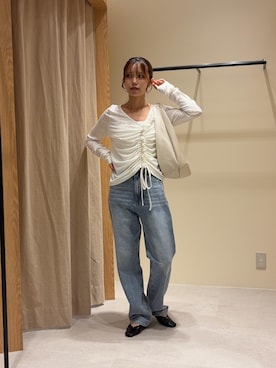 「CAPRICIEUX LE'MAGE（カプリシューレマージュ）のアイテム（デニムパンツ）」を使った、aoiさん（レディース・158cm）の秋コーディネート