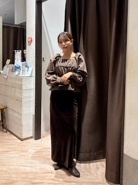 「CAPRICIEUX LE'MAGE（カプリシューレマージュ）の【低身長サイズあり】ベロアIラインスカート（スカート）」を使った、aoiさん（骨格ウェーブ・レディース・158cm）の秋コーディネート