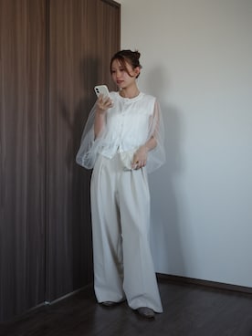 「CAPRICIEUX LE'MAGE（カプリシューレマージュ）の〈C.L〉チュールレイヤードノースリニット（Tシャツ/カットソー、ホワイト系）」を使った、aoiさん（レディース・158cm）の春コーディネート