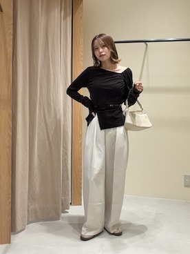 「CAPRICIEUX LE'MAGE（カプリシューレマージュ）のベロアアシメトップス（Tシャツ/カットソー、グレー系）」を使った、aoiさん（レディース・158cm）の秋コーディネート