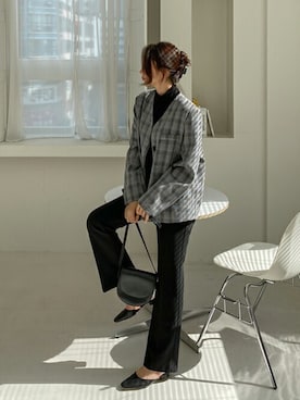 「ファッションの力を信じよう」｜「アイテム（ショルダーバッグ）」を使った、SECRET LABELさん（レディース・162cm）の秋コーディネート