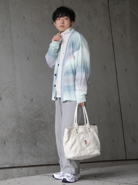 「グラデーションニット」｜「アイテム（その他）」を使った、Kyoさん（メンズ・168cm）の冬コーディネート
