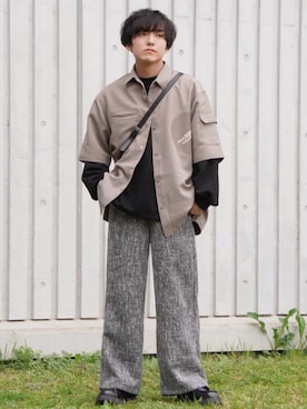 「DEVICE（デバイス）の【WEARISTA こーせ ×DEVICE コラボ】Rename フロントバックル ショルダーバッグ（ショルダーバッグ）」を使った、Kyoさん（メンズ・168cm）の春コーディネート