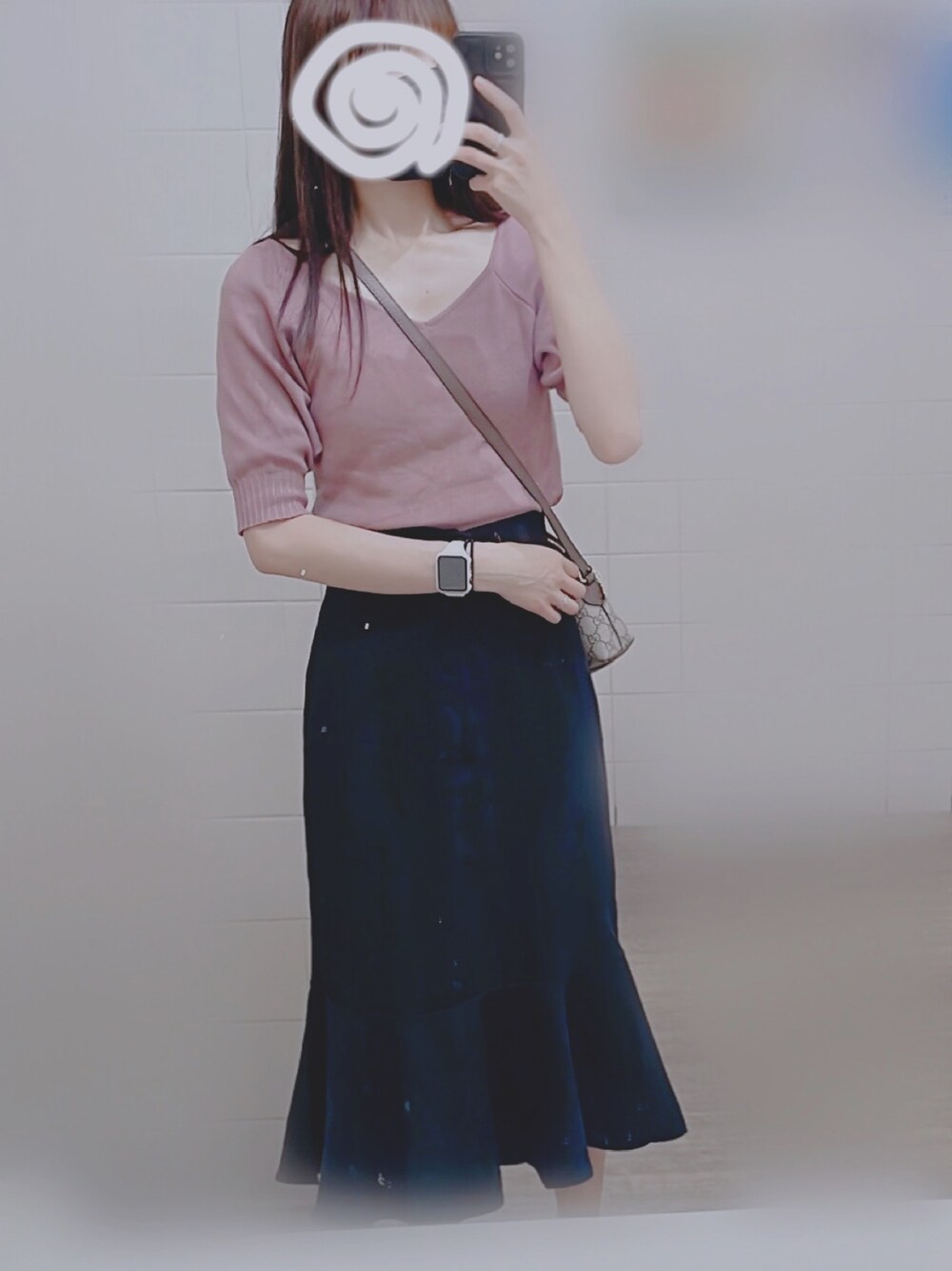 「休日スタイル、ゆるコーデ、オトナ女子、ootd、カジュアル、オトナガーリー、きれいめカジュアル、秋コーデ、ママコーデ、キレイめ、マーメイドスカート、グレイル、shein」｜「GRLのアイテム（Tシャツ/カットソー、ピンク系）」を使った、さばこ さん（レディース・164cm）の夏コーディネートの1枚目の写真
