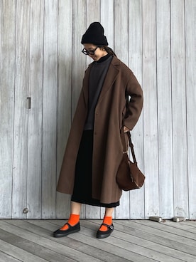 「カラーソックス」｜「アイテム（チェスターコート）」を使った、yukariさん（レディース・168cm）の秋コーディネート