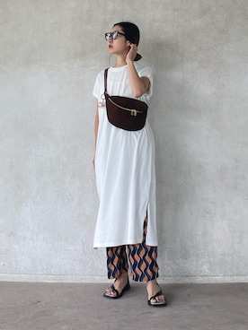 パンツを使った 白ワンピース の人気ファッションコーディネート Wear