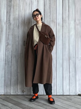 「リブニット」｜「アイテム（チェスターコート）」を使った、yukariさん（レディース・168cm）の冬コーディネート