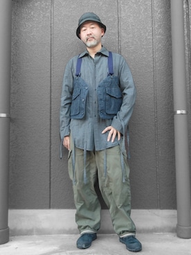 「off white（オフホワイト）のアイテム（シャツ/ブラウス）」を使った、addict(s)さん（メンズ・178cm）の秋コーディネート