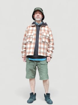 「アイテム（シャツ/ブラウス）」を使った、addict(s)さん（メンズ・178cm）の秋コーディネート