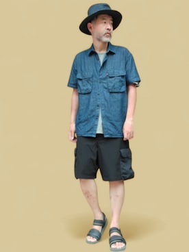 「アイテム（ハット、ブルー系）」を使った、addict(s)さん（メンズ・178cm）の夏コーディネート