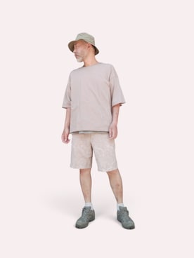 「Banana Republic（バナナリパブリック）のアイテム（その他パンツ、ベージュ系）」を使った、addict(s)さん（メンズ・178cm）の夏コーディネート