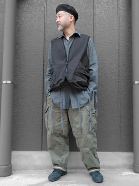 「off white（オフホワイト）のアイテム（シャツ/ブラウス）」を使った、addict(s)さん（メンズ・178cm）の冬コーディネート