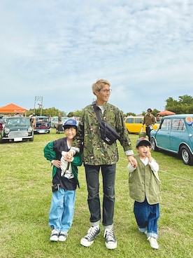 「アイテム（ボディバッグ/ウエストポーチ）」を使った、TO.TOMIさん（メンズ・162cm）の秋コーディネート