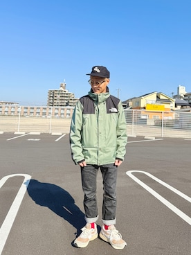 「CDG（シーディージー）のアイテム」を使った、TO.TOMIさん（メンズ・162cm）の冬コーディネート