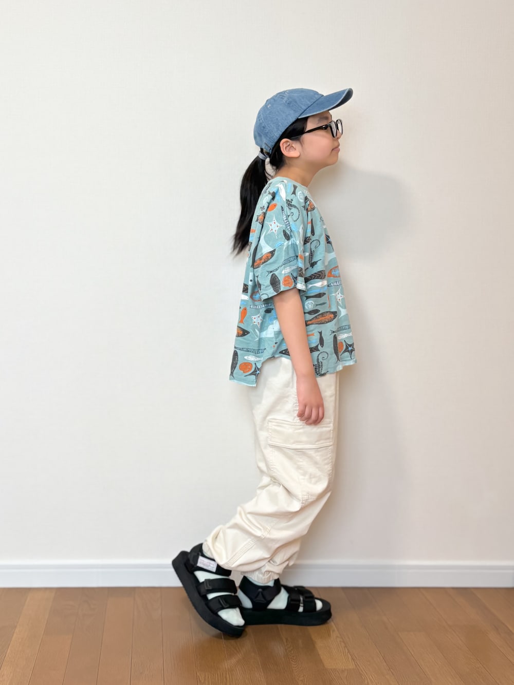 TARÖSUKEさんの「海の生き物総柄半袖Tシャツ■150.160cm（MAKE YOUR DAY）」を使ったコーディネートの1枚目の写真