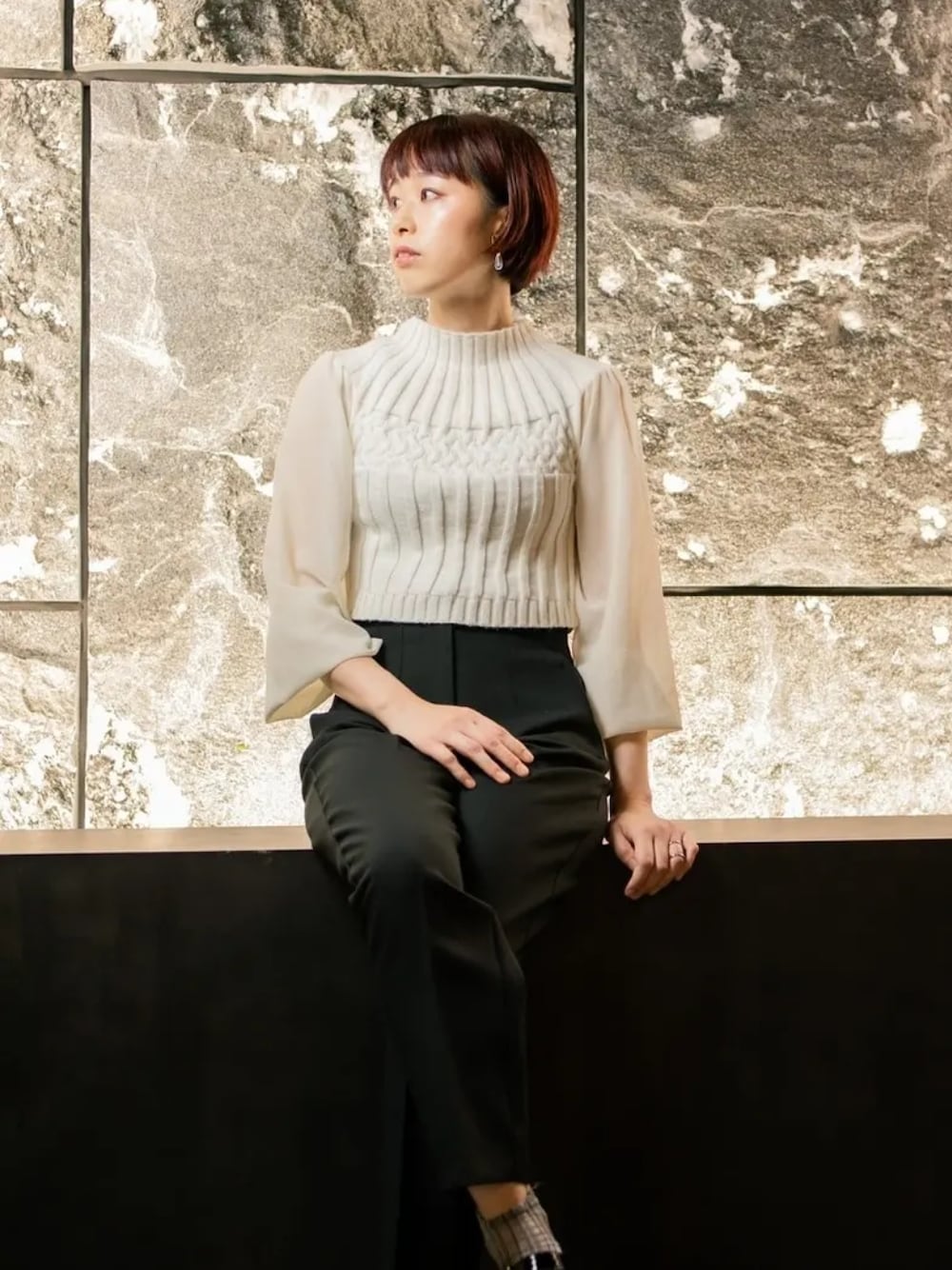 「だから秋服が好き、お洒落さんとつながりたい、プチプラ、大人女子、秋のコーデ、ニット、ZARA、古着屋、スラックス」｜「古着のアイテム（ニット/セーター、ホワイト系）」を使った、Ayaさん（レディース・159cm）の秋コーディネートの1枚目の写真