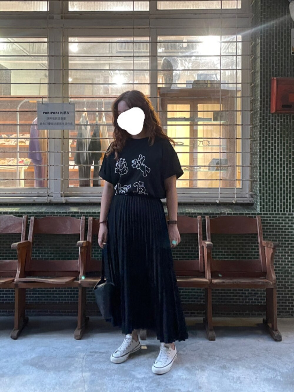 「CHARLES & KEITHのアイテム（ポーチ、ブラック系）」を使った、weiiiさん（レディース・158cm）の秋コーディネートの1枚目の写真