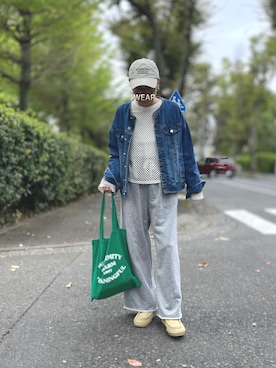 「アイテム（デニムジャケット）」を使った、ゆりさん（レディース・154cm）の秋コーディネート