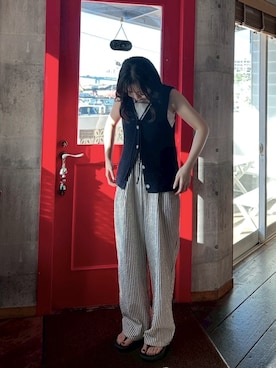 「アイテム（ベスト）」を使った、ayakaさん（レディース・160cm・20代）の夏コーディネート