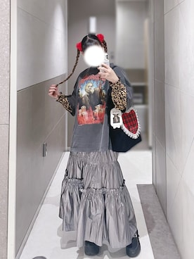 「アイテム（スカート、シルバー系）」を使った、👁💜さん（レディース・160cm）の秋コーディネート