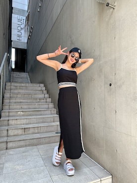 「アイテム（サンダル）」を使った、中西真美さん（レディース・163cm）の夏コーディネート