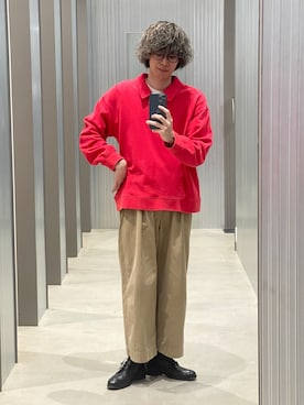 「ITEMS URBANRESEARCH（アイテムズ アーバンリサーチ）のハーフジップフェード裏毛プルオーバー（スウェット、レッド系）」を使った、ダイチさん（メンズ・168cm）の春コーディネート