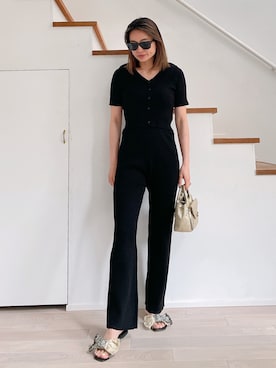 「Vicente（ヴィセンテ）のアイテム（Tシャツ/カットソー）」を使った、黒木 ナツミ🦋さん（レディース・162cm）の春コーディネート