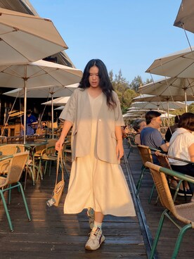 「GOLD（ゴールド）のアイテム（アクセサリー）」を使った、Yommi Chen🇹🇼さん（レディース・167cm）の秋コーディネート