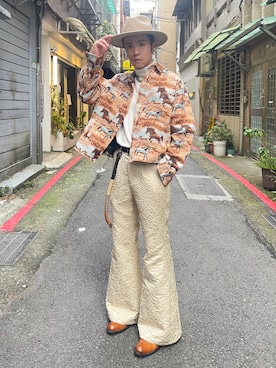 「HOLY IN CODE（ホーリーインコード）のアイテム（ジャケット/アウター）」を使った、Echo Wangさん（メンズ・170cm）の冬コーディネート