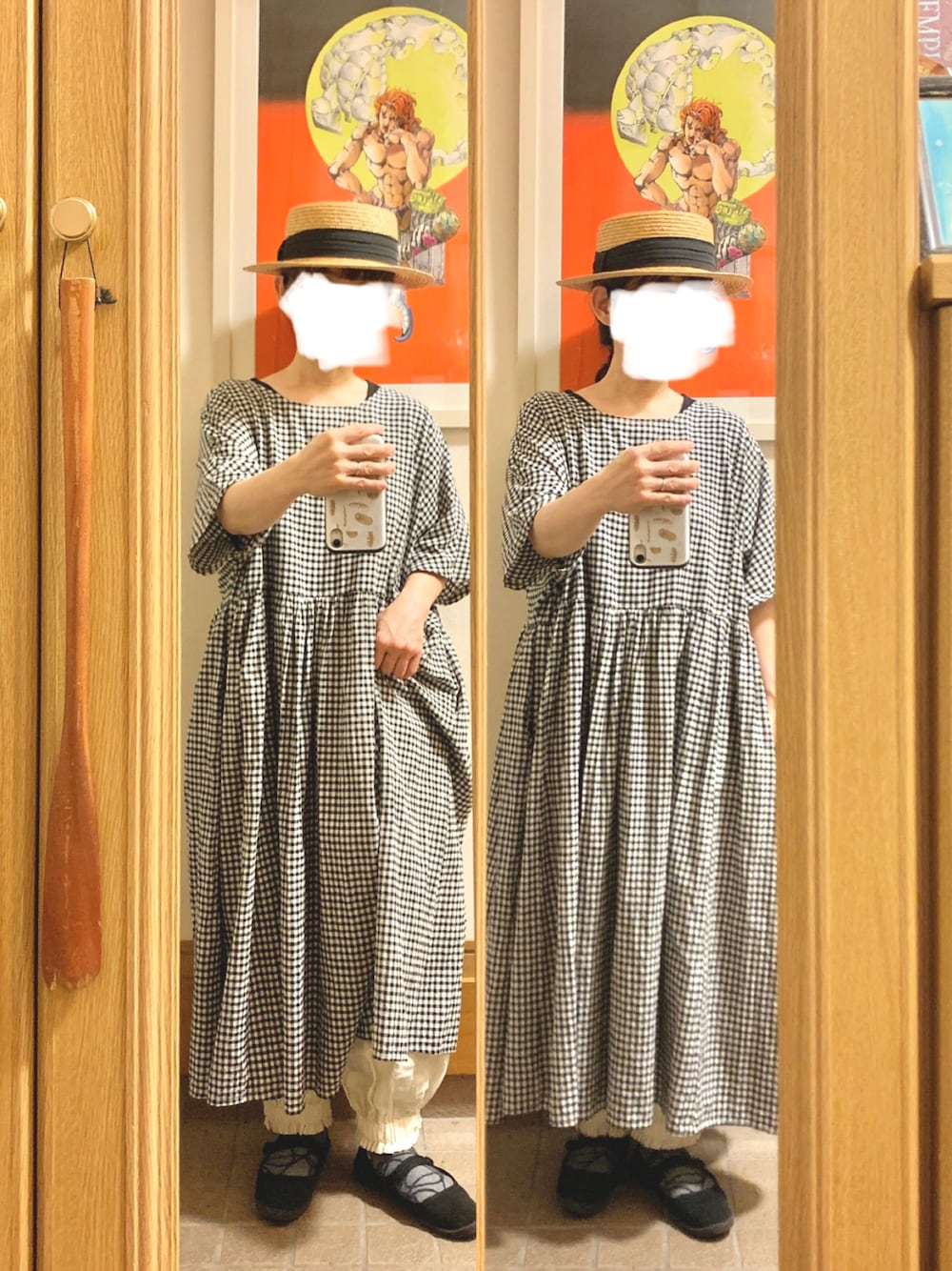 「昨日のコーデ、昨日の服、麦わら帽子、ギンガムチェック、古着、セカスト購入品」｜「Samansa Mos2の先染め柄アソート前後着ワンピース（ワンピース、ホワイト系）」を使った、まっきさん（レディース・150cm）の夏コーディネートの1枚目の写真