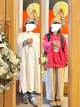 「リメイク古着のアイテム（スウェット、レッド系）」を使った、まっきさん（レディース・150cm）の冬コーディネート