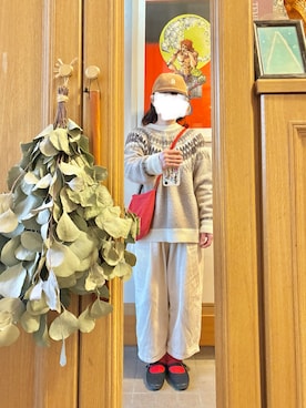 「シーズンリーズンのアイテム（ニット/セーター、ベージュ系）」を使った、まっきさん（レディース・150cm）の冬コーディネート