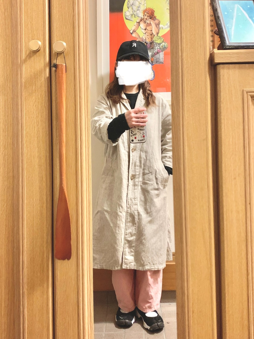 「昨日のコーデ、昨日の服、シンプルコーデ、古着、春コーデ、キャップ」｜「NIKEのアイテム（スニーカー、ブラック系）」を使った、まっきさん（レディース・150cm）の春コーディネートの1枚目の写真