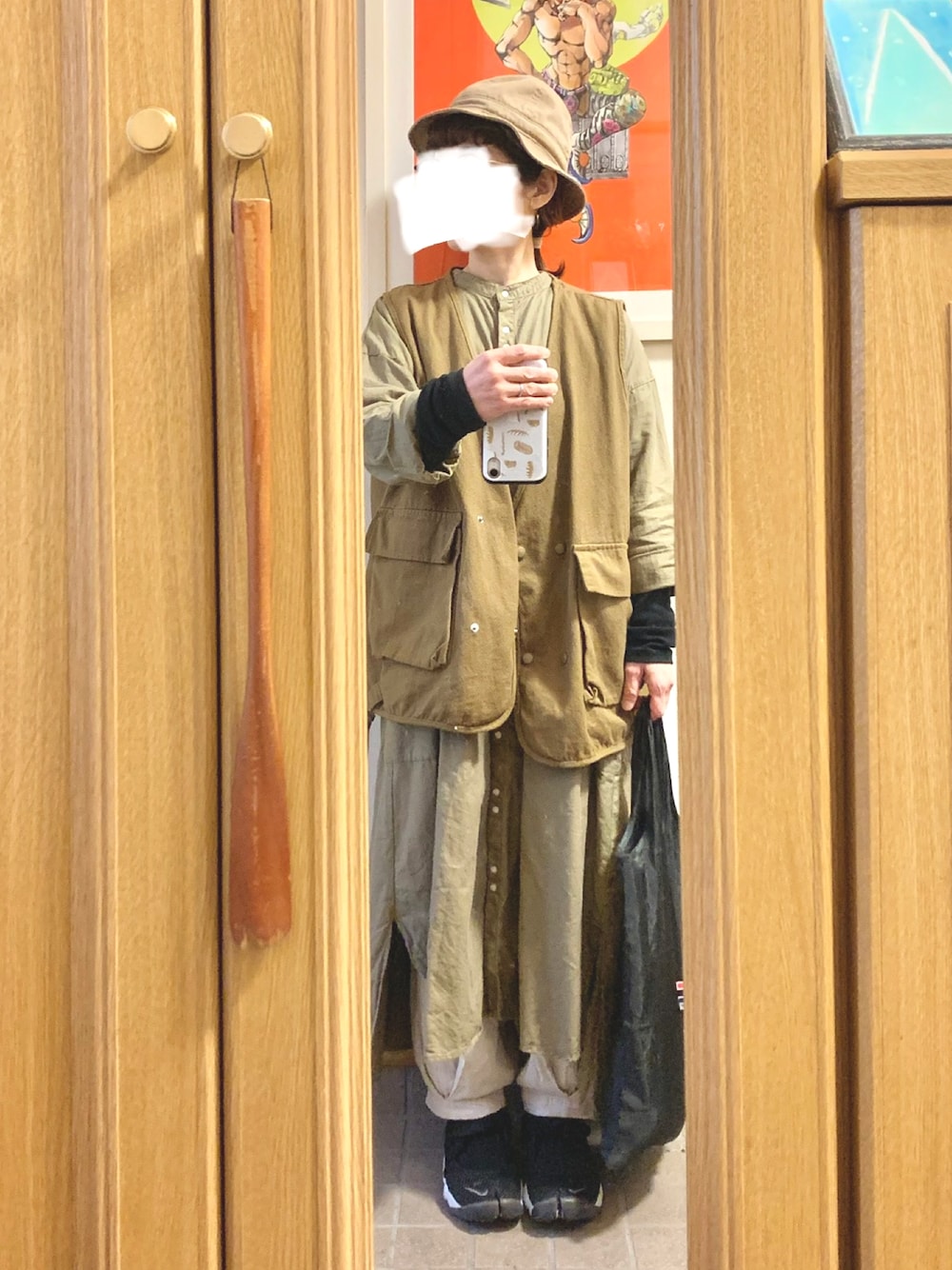 「今日のコーデ、今日の服、古着、サンバレー」｜「NIKEのアイテム（スニーカー、ブラック系）」を使った、まっきさん（レディース・149cm）の春コーディネートの1枚目の写真