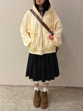 「idem（イデム）のアイテム（トップス）」を使った、amiさん（レディース・154cm）の春コーディネート