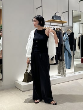 「GALLARDAGALANTE（ガリャルダガランテ）のサテンスラックス（その他パンツ、ブラック系）」を使った、mihoさん（レディース・163cm）の春コーディネート
